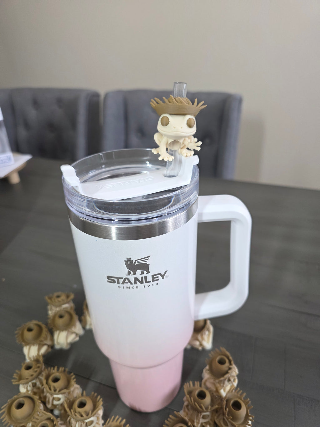 Puerto Rico Coquí with Brown Pava 3D Straw Topper (Smaller Straws)