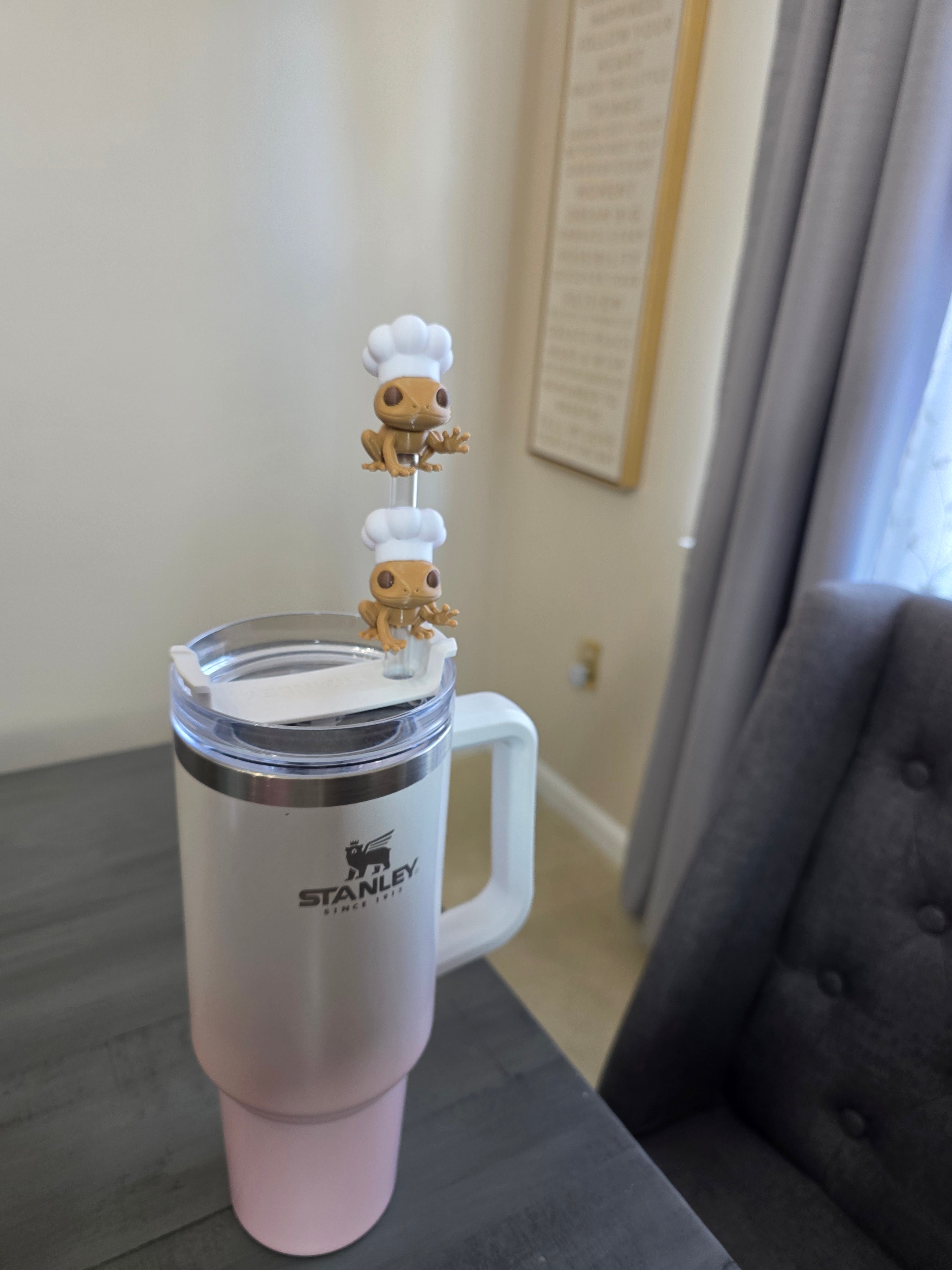 Puerto Rico Coquí with Chef Hat 3D Straw Topper