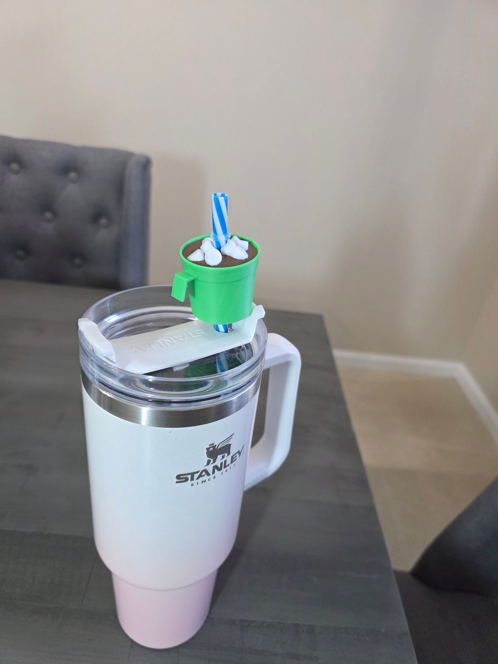 Puerto Rico Taza de Mantequilla Mini Verde con Marshmallow Ornamento Navideño 3D Straw Topper