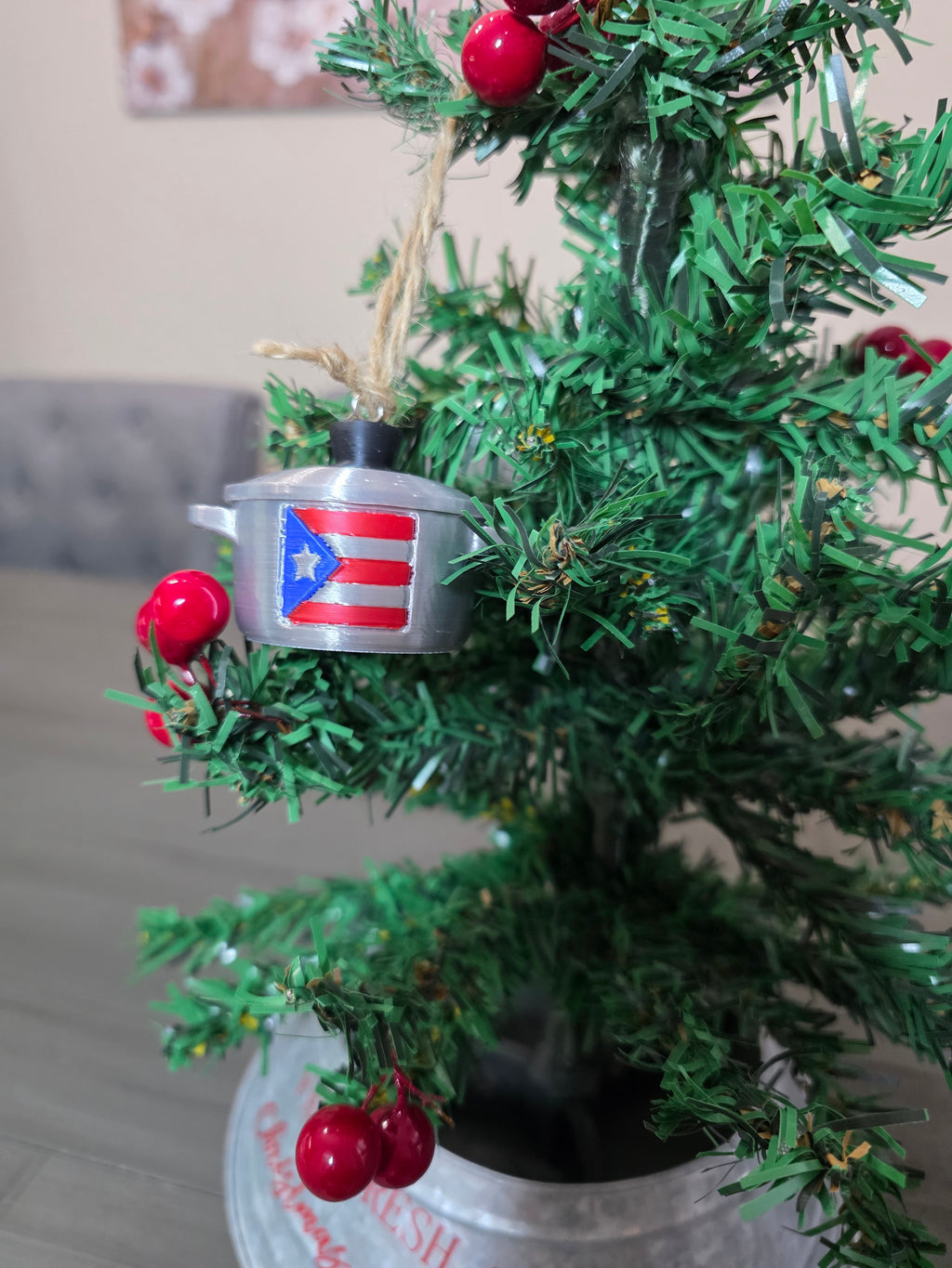 Puerto Rico Caldero with Flag 3D Ornament