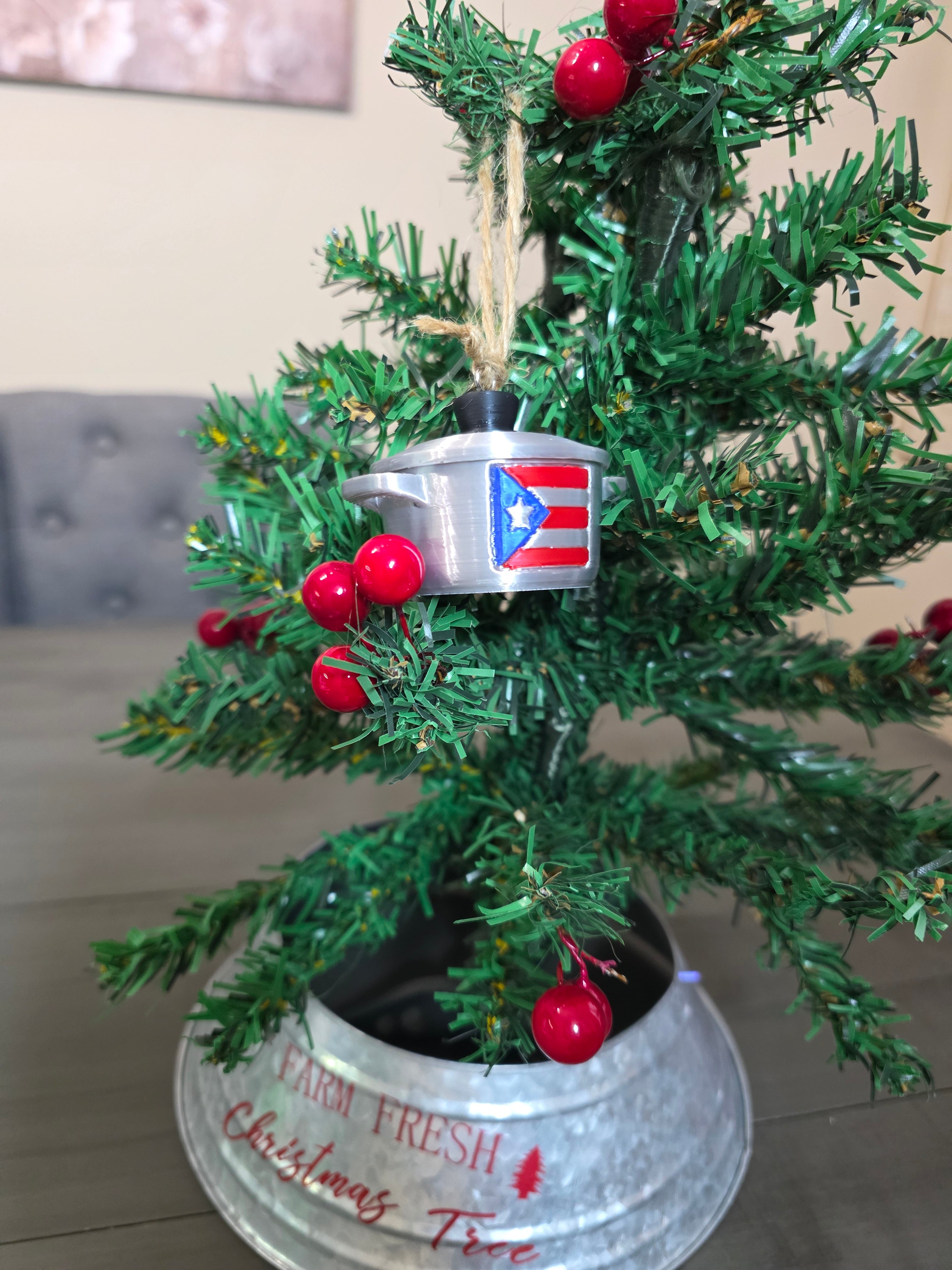 Puerto Rico Caldero with Flag 3D Ornament