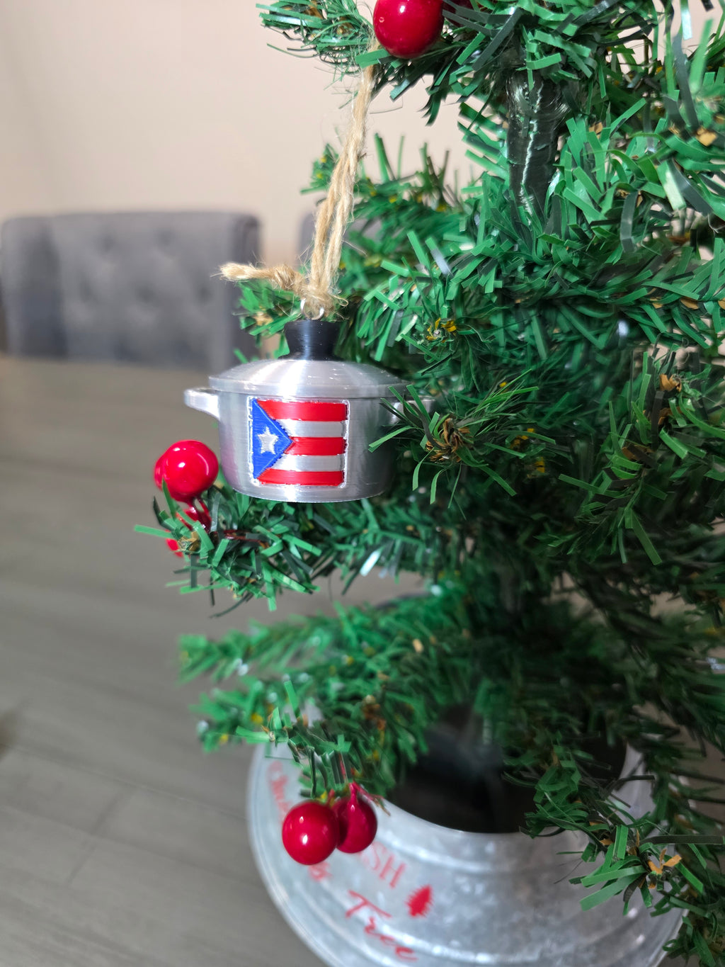 Puerto Rico Caldero with Flag 3D Ornament