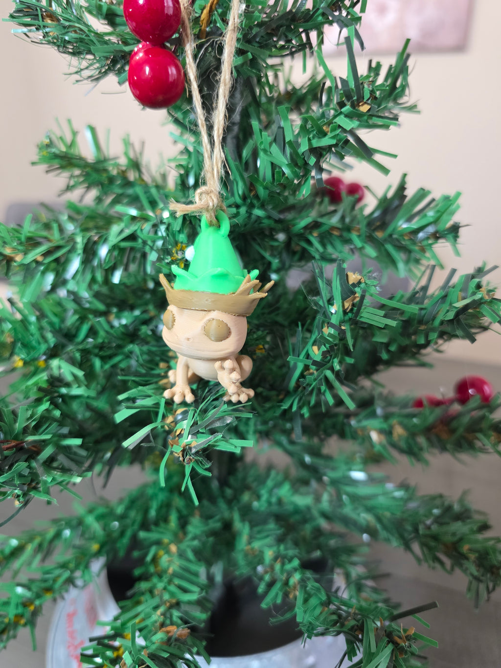 Puerto Rico Coquí Elf with Pava 3D Ornament