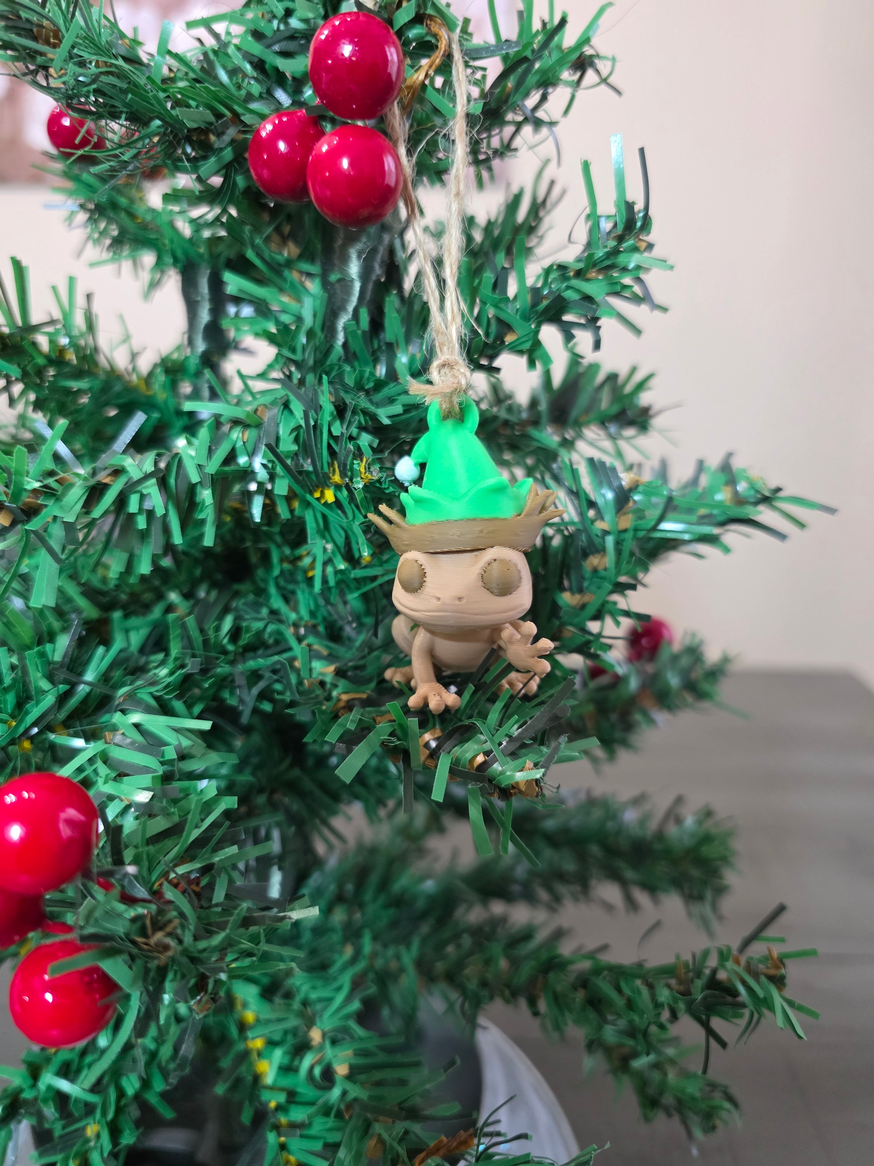 Puerto Rico Coquí Elf with Pava 3D Ornament