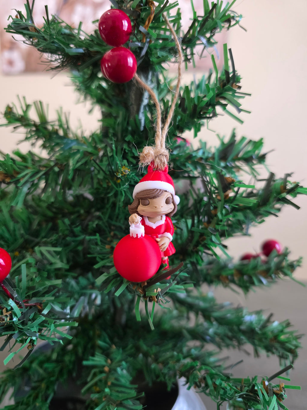 Puerto Rico Coquí Mrs Claus with Pava 3D Ornament 2 inches Tall