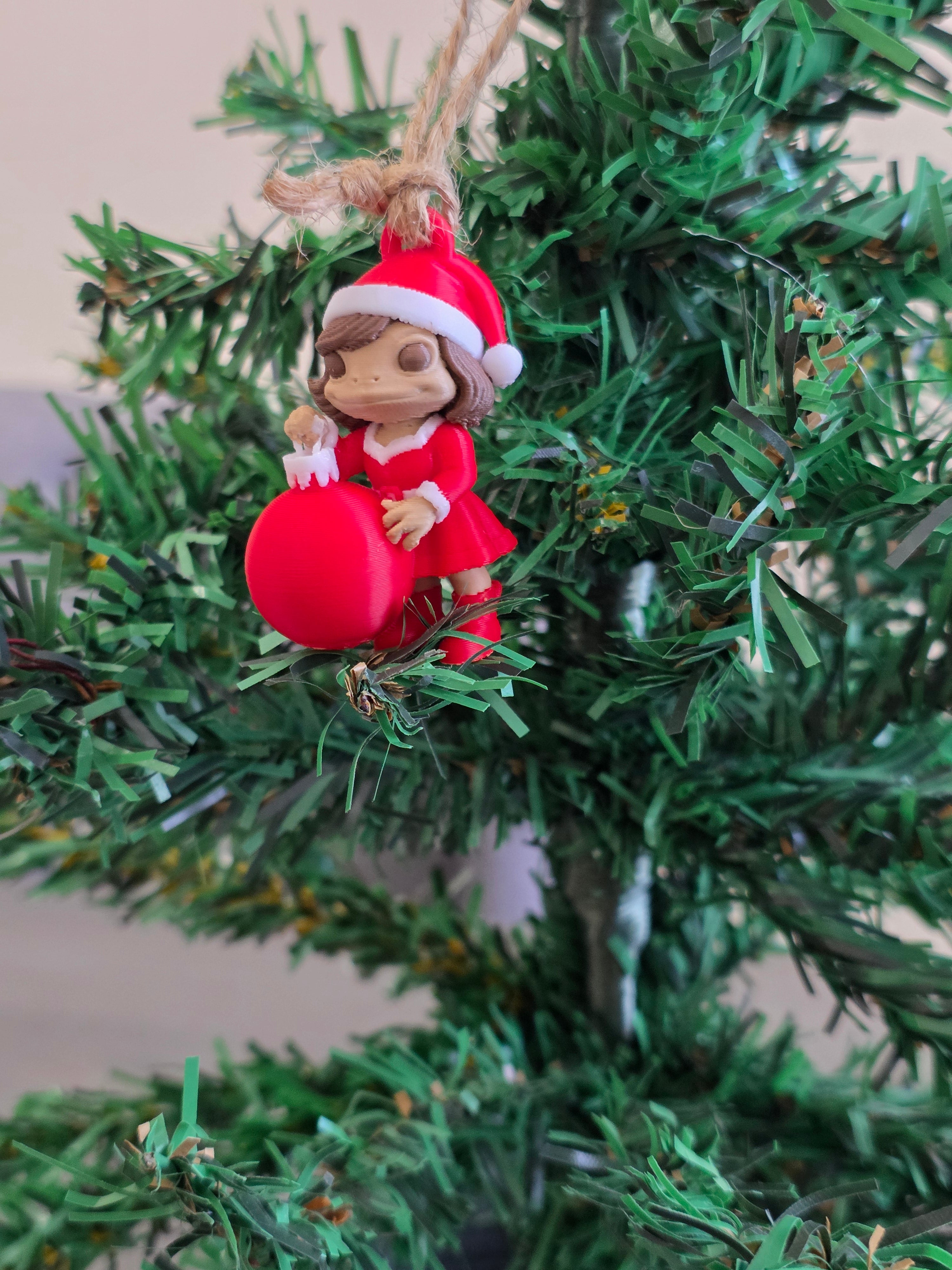 Puerto Rico Coquí Mrs Claus with Pava 3D Ornament 2 inches Tall