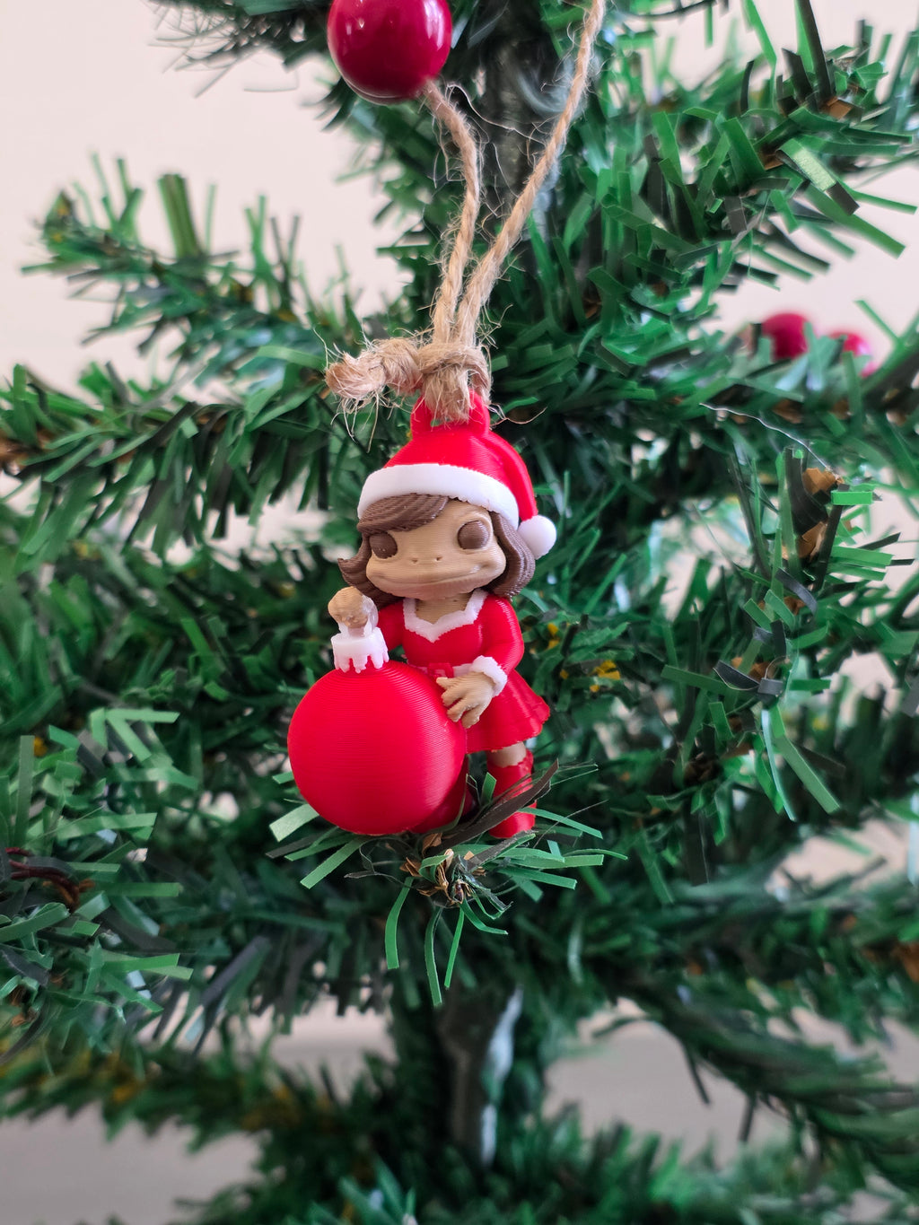 Puerto Rico Coquí Mrs Claus with Pava 3D Ornament 2 inches Tall