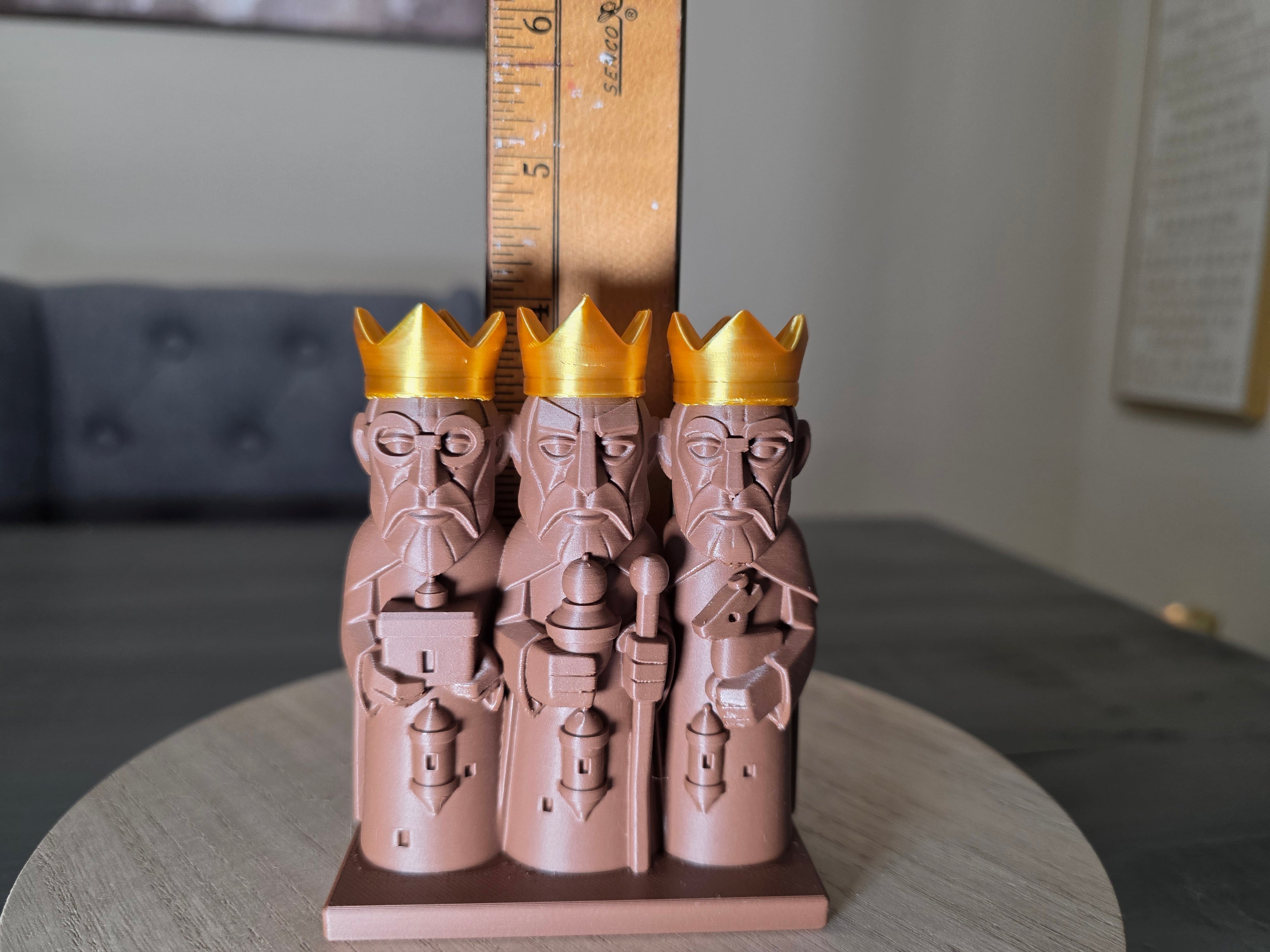 3 Wise Men 4" inch Figurine | Three Kings Decor | 3D Printed Reyes Magos | Gold Crown Holiday Display