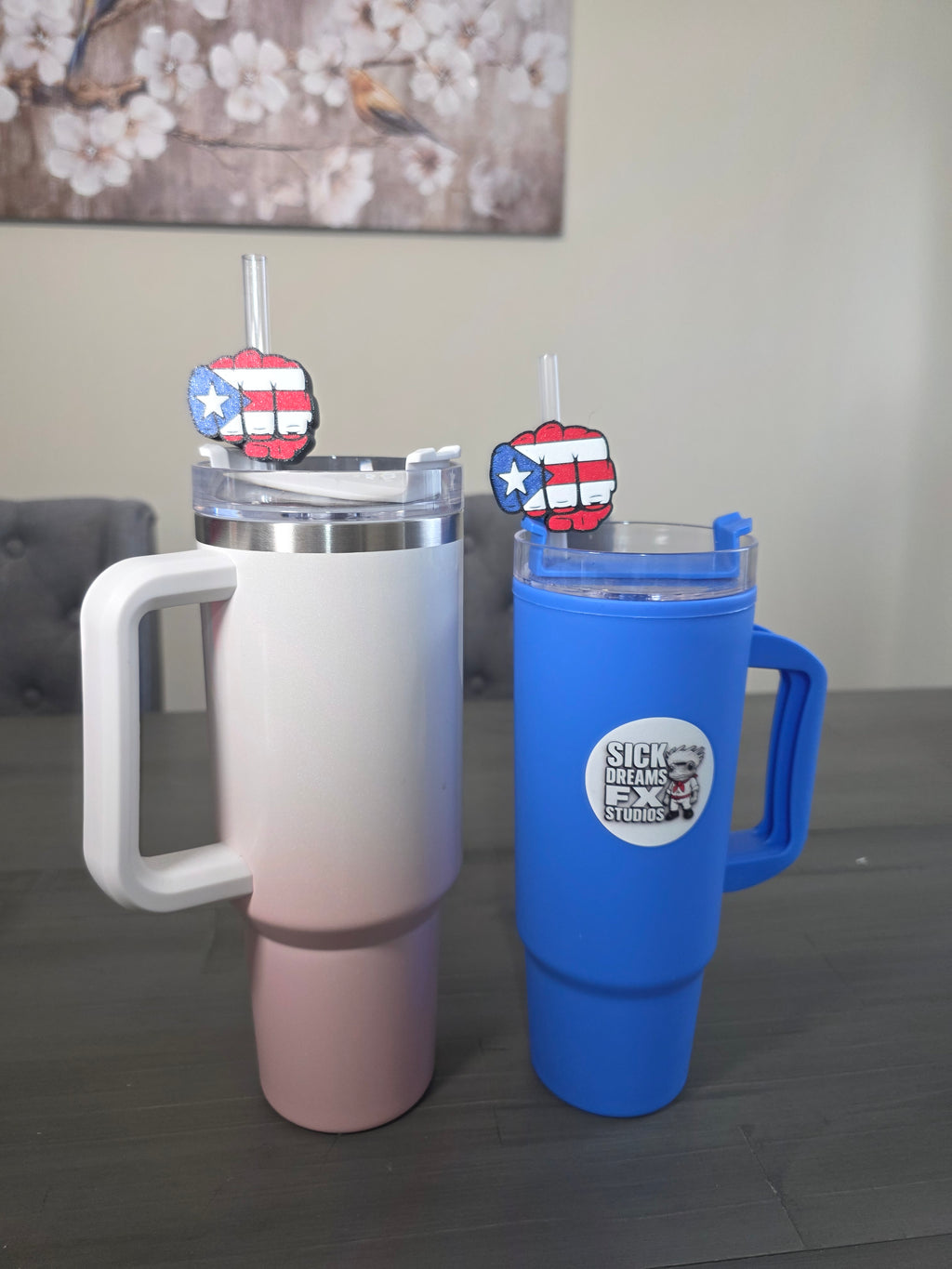Puerto Rico Flag Fist Straw Charm | 3D Printed PLA Tumbler Accessory | Fits 10mm Straws | Boricua Drink Charm | Reusable Cup Decor