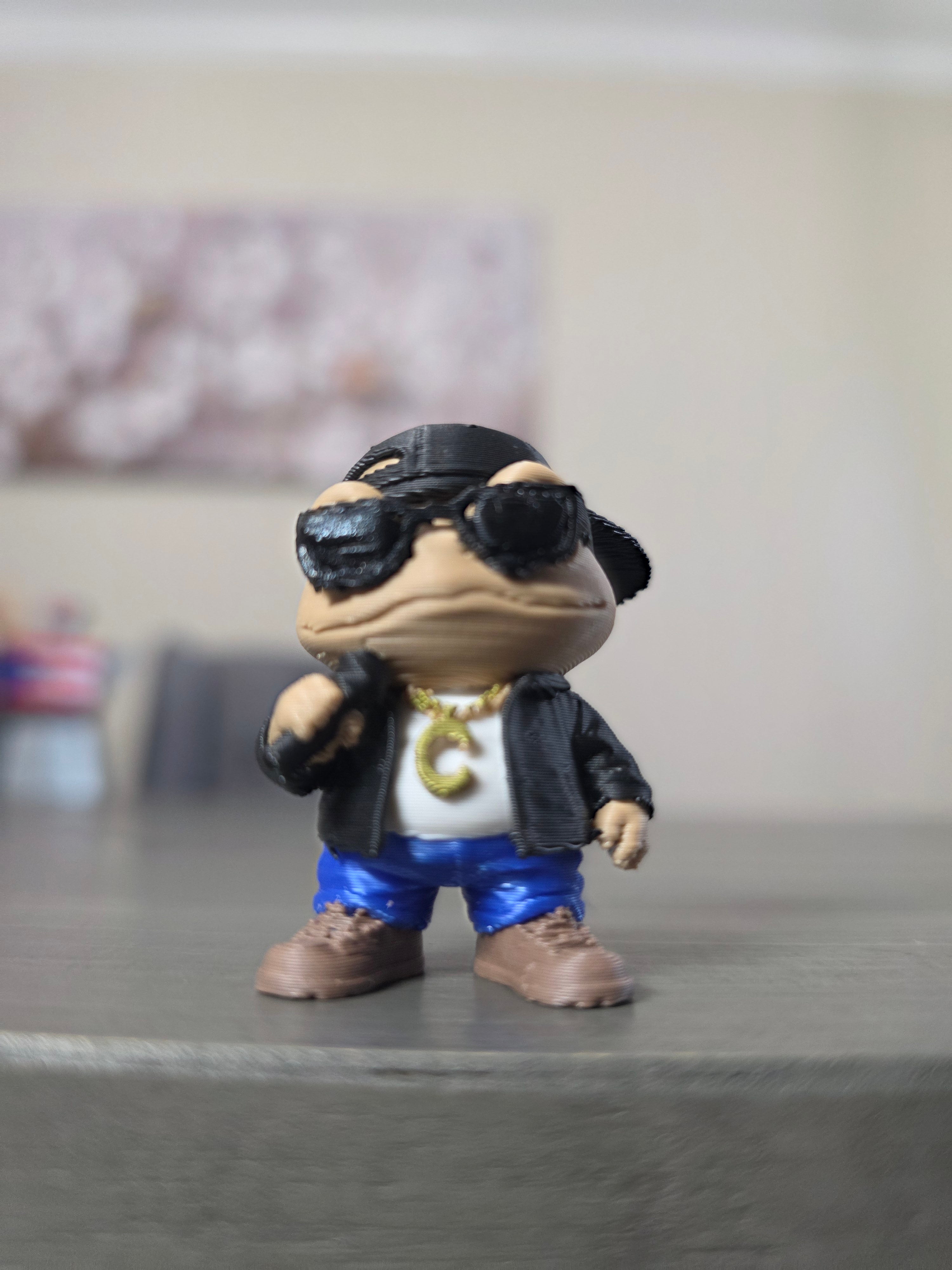 Puerto Rico Chubby Coquí Reggaeton Figure | 1.75" 3D Printed PLA Collectible | Boricua Frog Decor | Desk Buddy | 1.75” 2.5” 4” Sizes