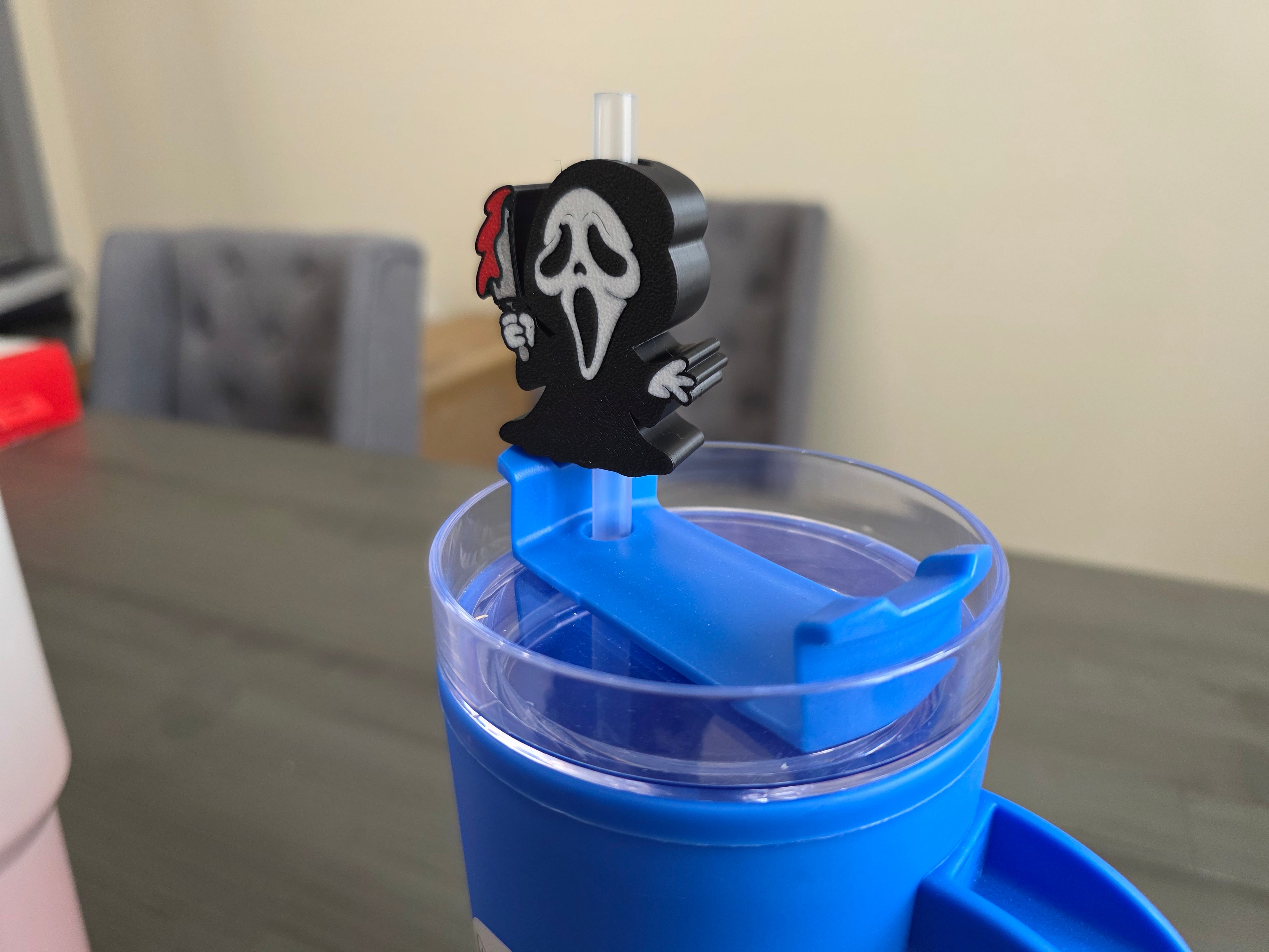Cute Horror Ghost Mask Straw Topper | 3D Printed PLA Straw Charm | Spooky Halloween Cup Accessory | Fits 10mm Straws | Horror Fan Gift