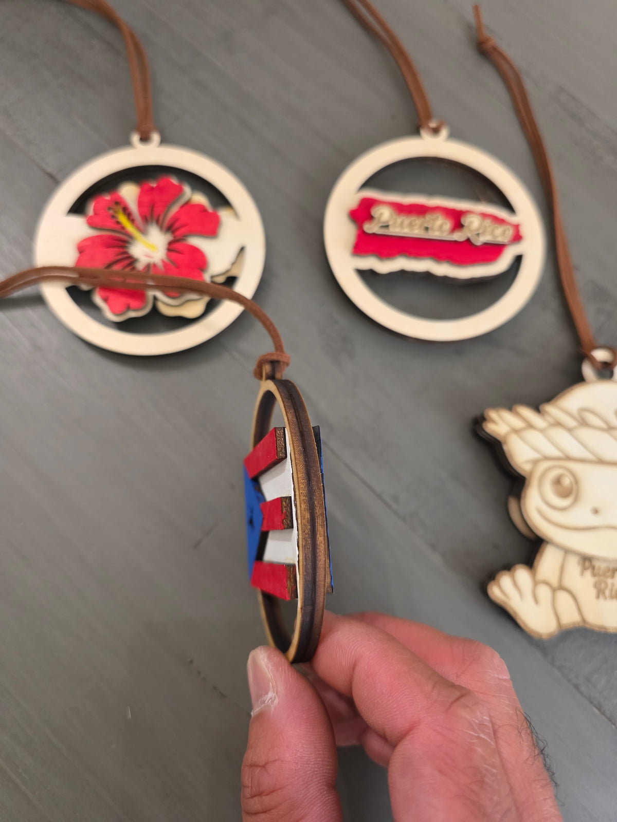 Puerto Rico Coquí Wooden Car or Tree Ornament (1 Per Pack) (Coquí Not Included)