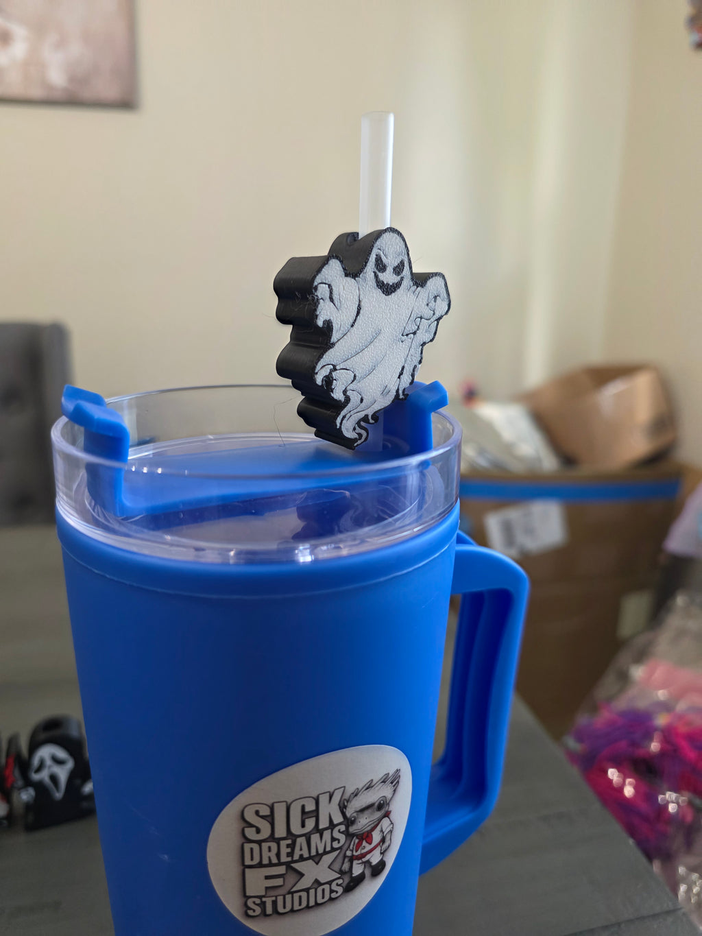 Ghost Straw Topper, Creepy Halloween Straw Charm, 3D Printed Scary Ghost Cup Accessory, Spooky Tumbler Decoration, Horror Gift ( Only 1)