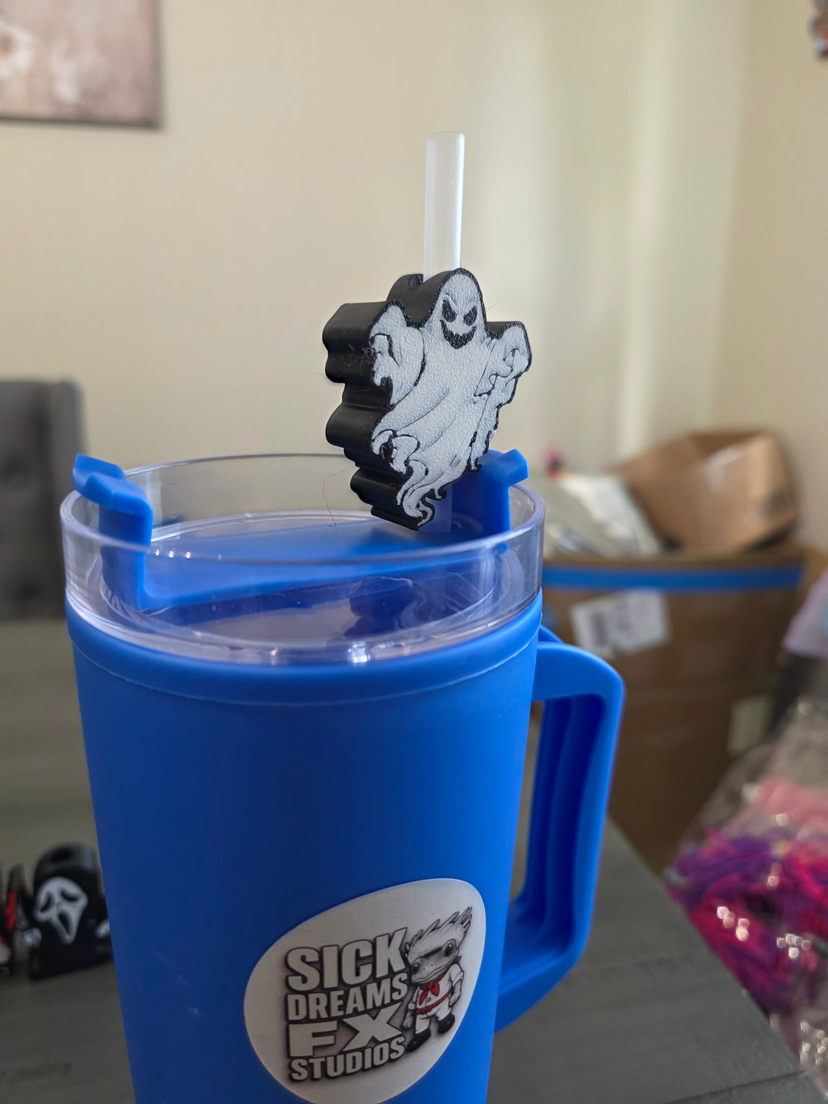 Ghost Straw Topper, Creepy Halloween Straw Charm, 3D Printed Scary Ghost Cup Accessory, Spooky Tumbler Decoration, Horror Gift ( Only 1)