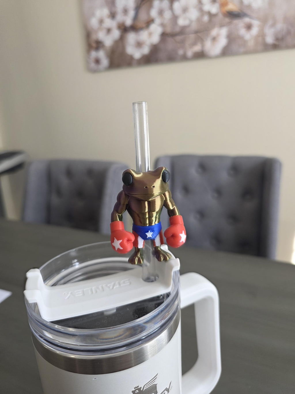 Puerto Rico Coquí Boxeador Straw Charm – 3D Printed 3-Color Silk PLA, Fits 10.5-11mm Tumbler Straw | Straw Cover Topper Tumbler Accessory