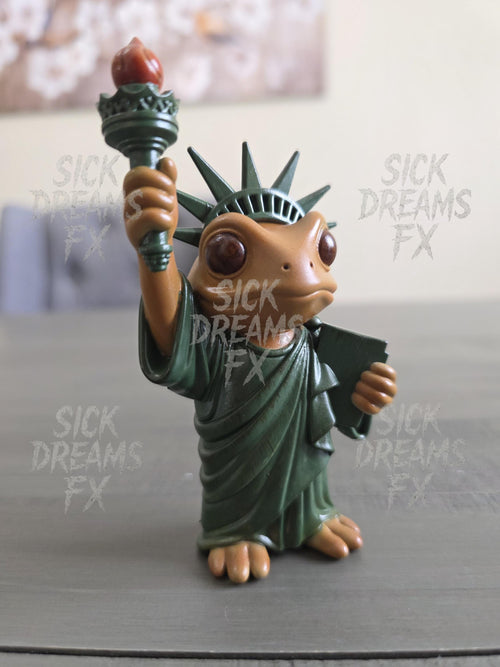 Coquí Lady Liberty Coquí | 3" Puerto Rican Figurine | 3D Printed ABS Resin | Boricua Statue of Liberty Collectible Hand Painted