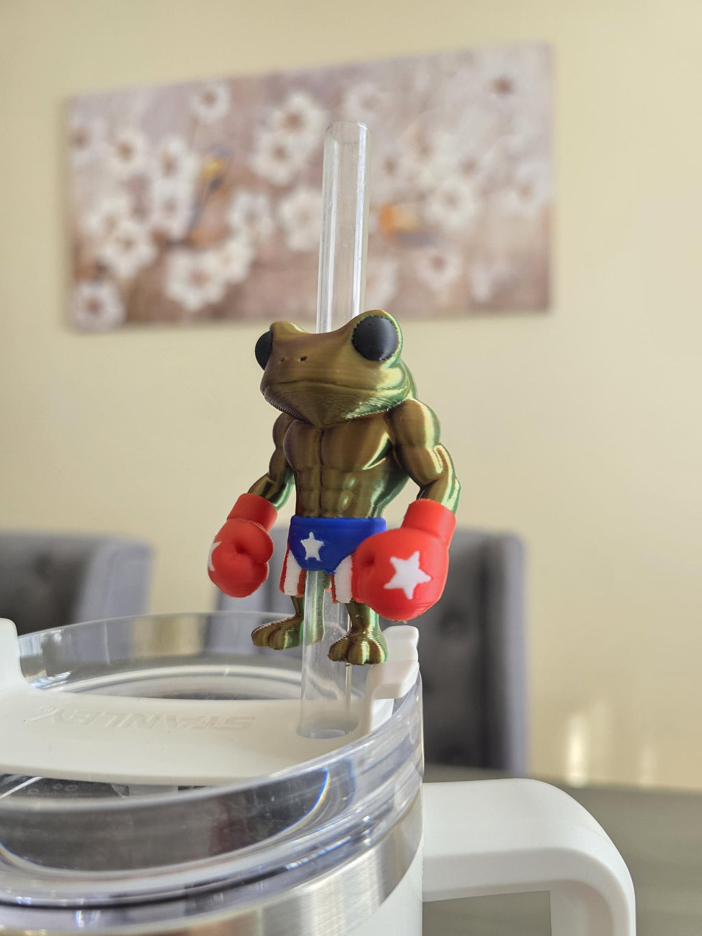 Puerto Rico Coquí Boxeador Straw Charm – 3D Printed 3-Color Silk PLA, Fits 10.5-11mm Tumbler Straw | Straw Cover Topper Tumbler Accessory